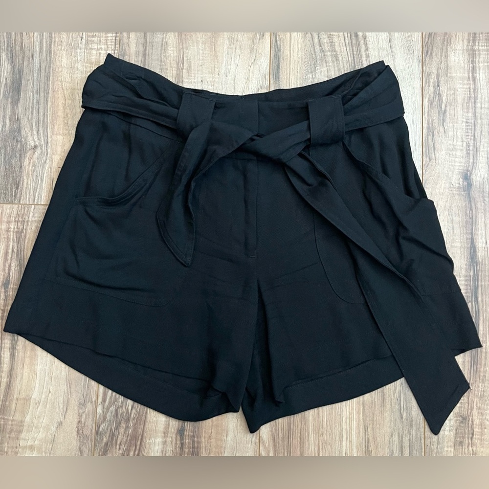 NWOT APT.9 High-Rise Belted Shorts, Size Small